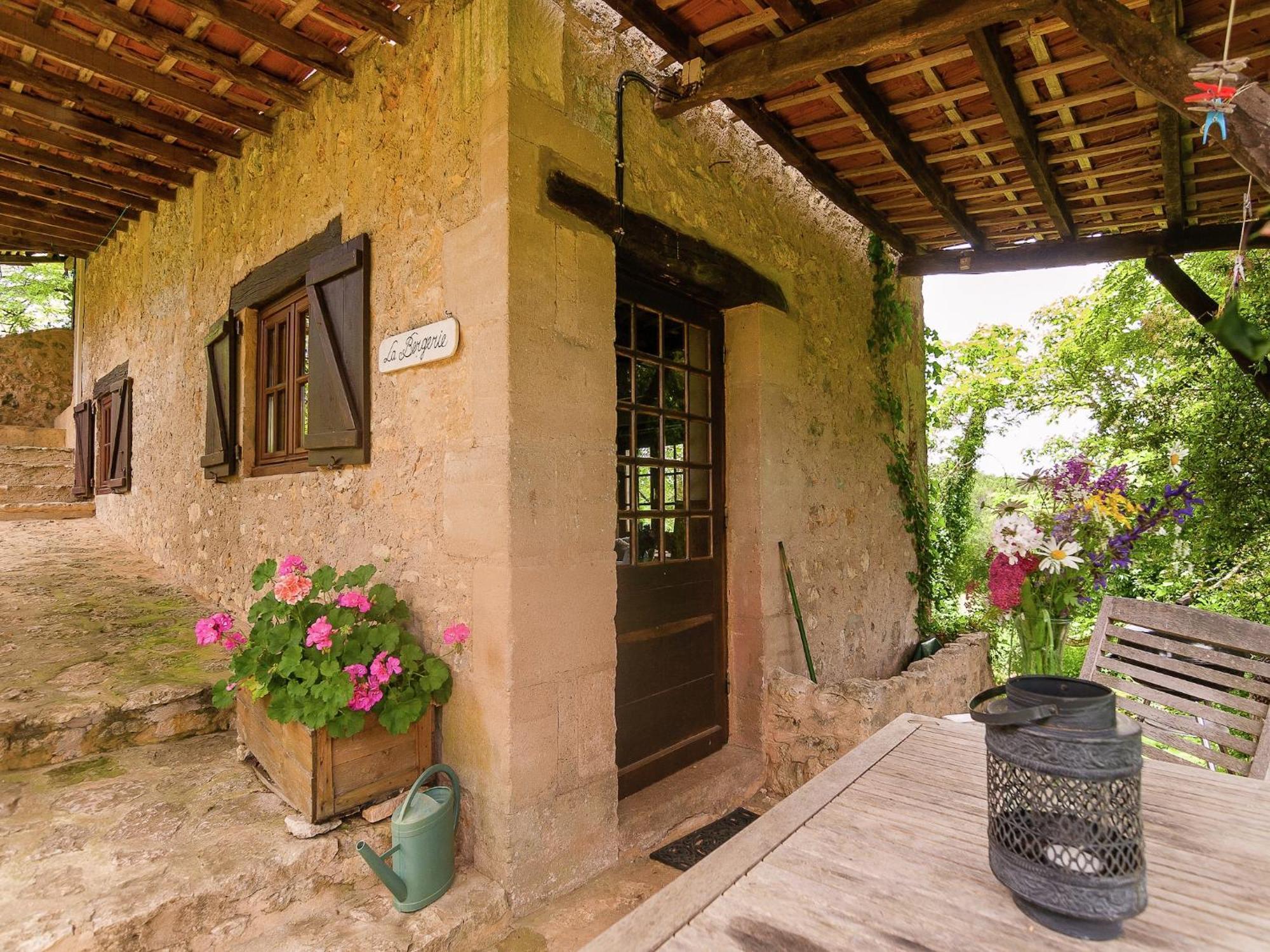Cottage In Les Eyzies De Tayac Sireuil With Pool 메이랄 외부 사진