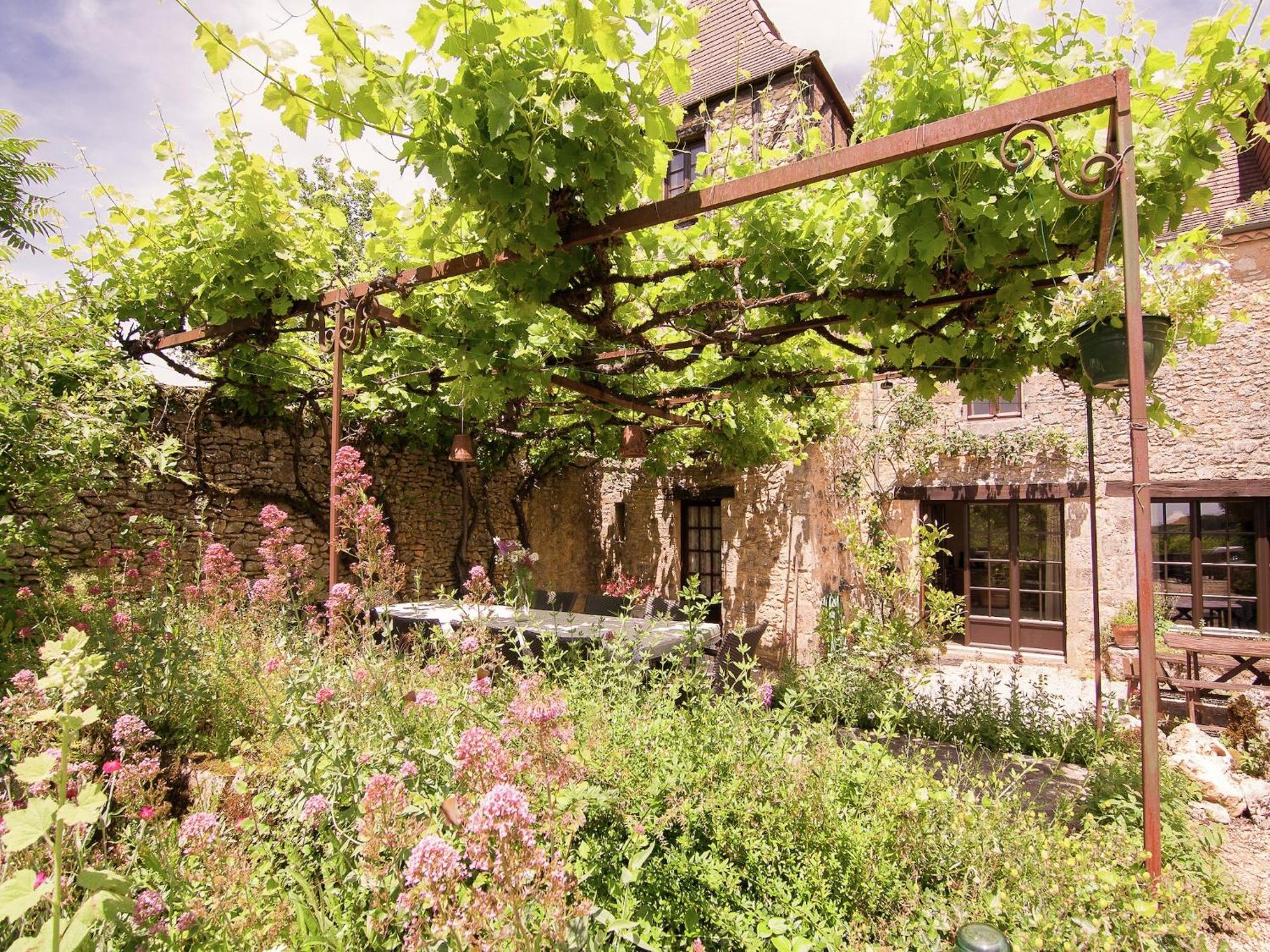 Cottage In Les Eyzies De Tayac Sireuil With Pool 메이랄 외부 사진