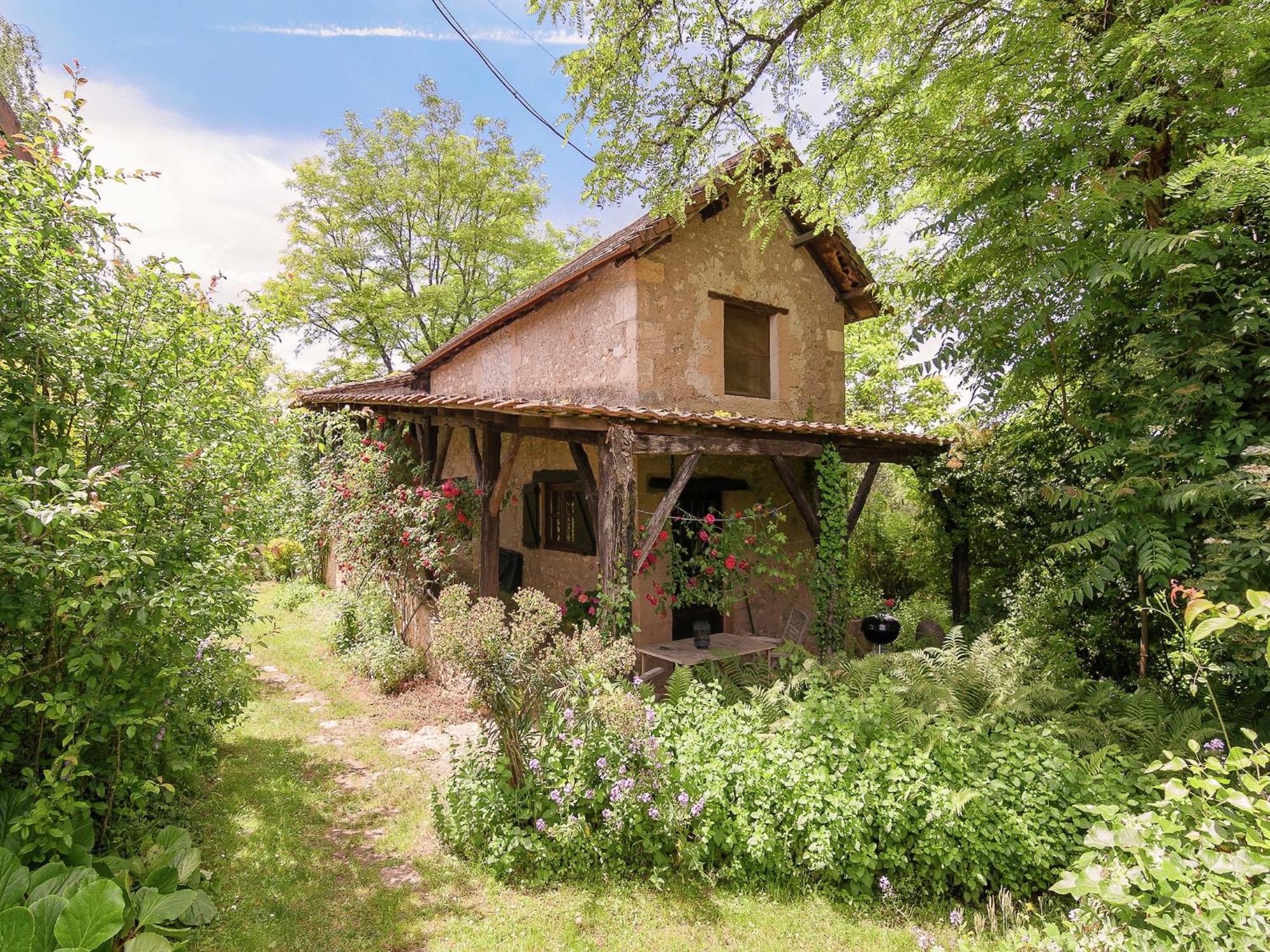 Cottage In Les Eyzies De Tayac Sireuil With Pool 메이랄 외부 사진